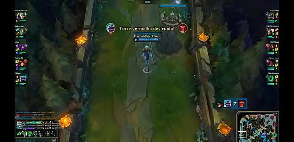  Riven pelada estuprando gladiador no beco